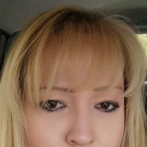 Meet your Posher, Laura charlene